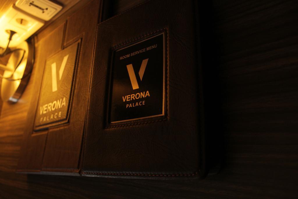 Verona Palace Hotel Bandung Zimmer foto
