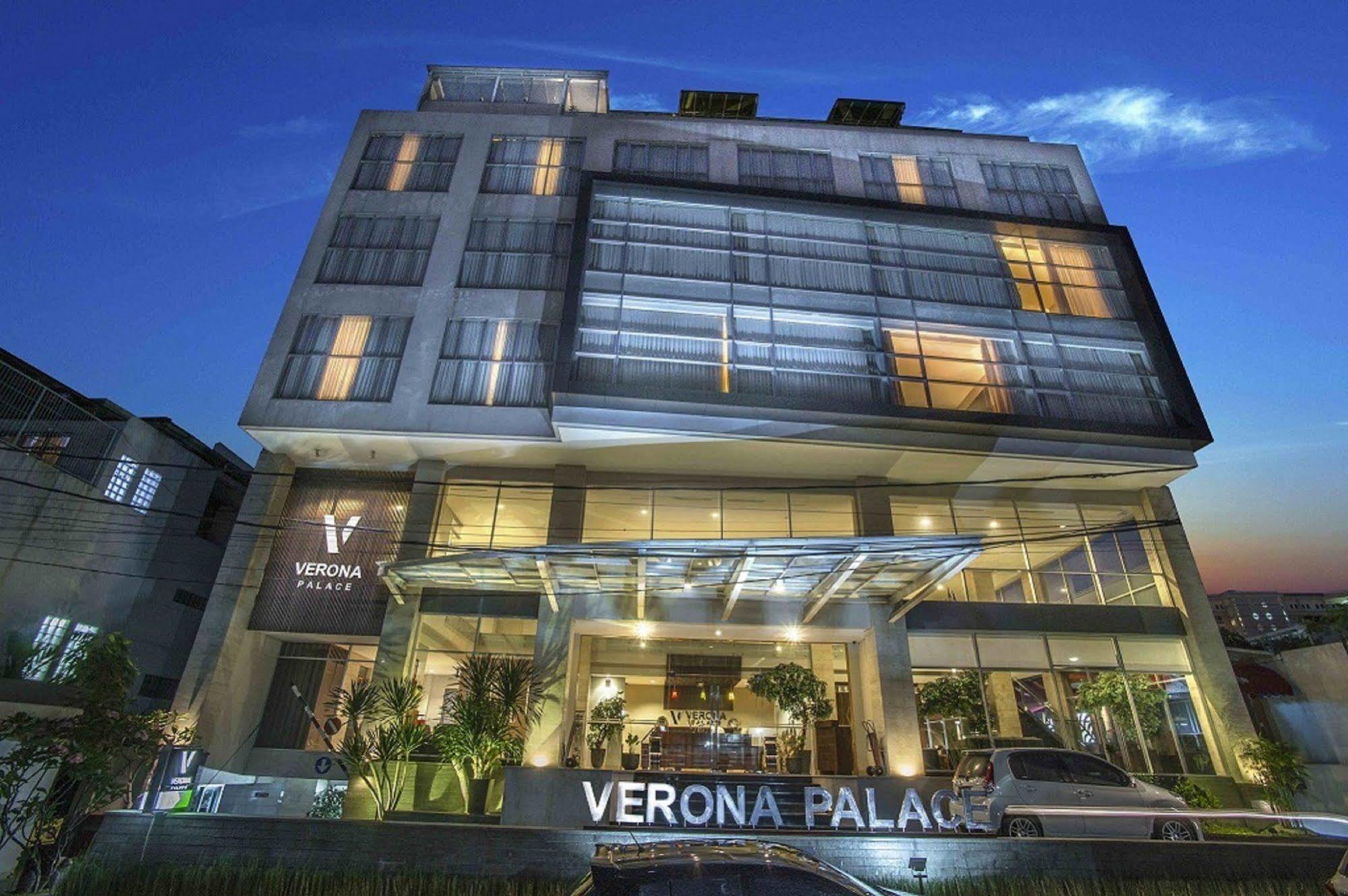 Verona Palace Hotel Bandung Exterior foto